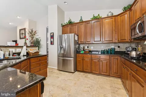 16076 Dancing Leaf Pl, Dumfries, VA 22025 photo 11