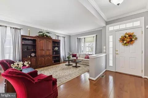 16076 Dancing Leaf Pl, Dumfries, VA 22025 photo 2