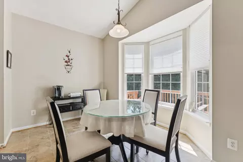 16076 Dancing Leaf Pl, Dumfries, VA 22025 photo 10