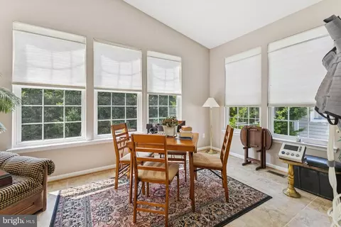 16076 Dancing Leaf Pl, Dumfries, VA 22025 photo 8