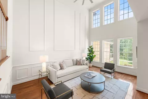5704 Wheelwright Way, Haymarket, VA 20169