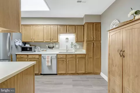 Kitchen - 7501 Belle Grae Dr, Manassas, VA 20109 photo 1 of 4