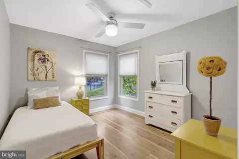 Bedroom - 7501 Belle Grae Dr, Manassas, VA 20109 photo 1 of 6