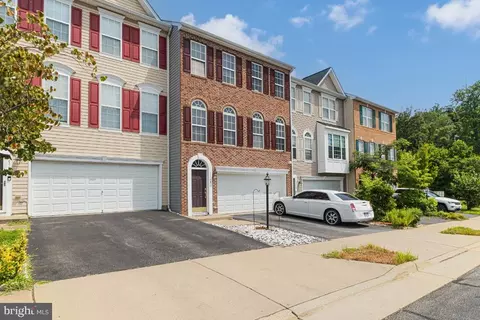 2164 Armitage Ct, Woodbridge, VA 22191