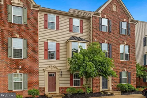 7109 Santa Cruz Pl, Gainesville, VA 20155