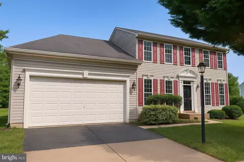15489 Marsh Overlook Dr, Woodbridge, VA 22191