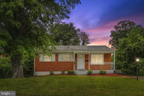 14321 Belleville Ave, Woodbridge, VA 22193