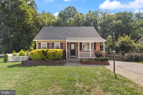 13303 Kenny Rd, Woodbridge, VA 22193