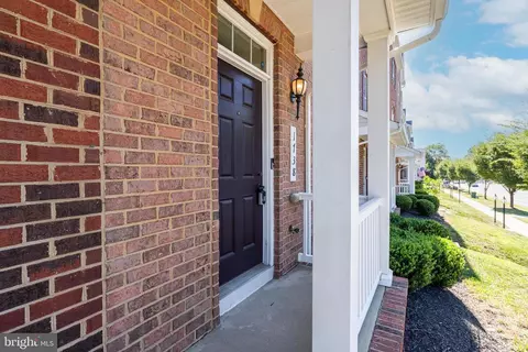 1738 Featherstone Rd, Woodbridge, VA 22191