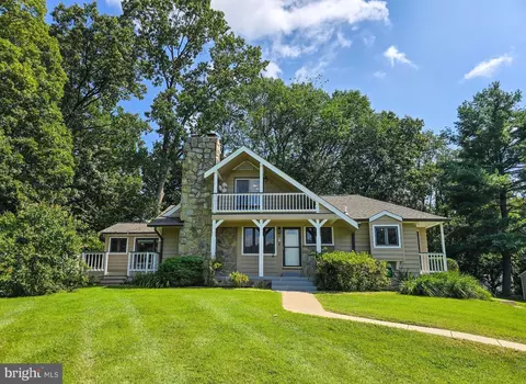 4224 Jackson Mill Rd, Haymarket, VA 20169