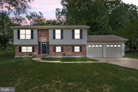 18165 Tebbs Ln, Dumfries, VA 22026