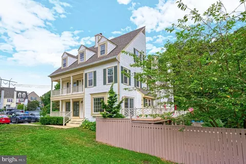 12805 Mill Brook Ct, Woodbridge, VA 22192