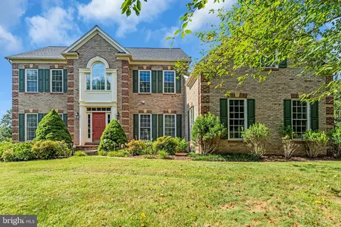 9800 Goldenberry Hill Ln, Manassas, VA 20112