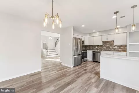 7408 Emerald Dr, Manassas, VA 20109 photo 8