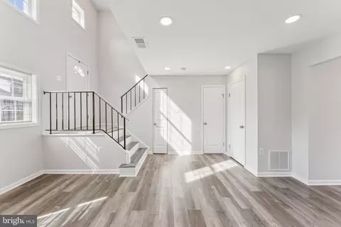 7408 Emerald Dr, Manassas, VA 20109 photo 3