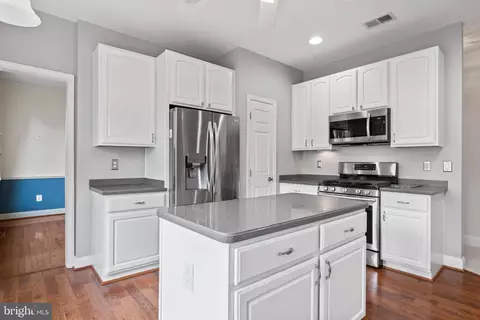 Kitchen - 13879 Crabtree Way, Gainesville, VA 20155 photo 1 of 7