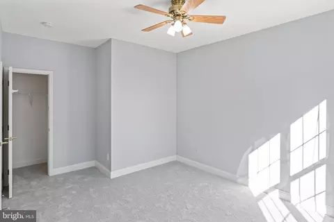 Bedroom - 13879 Crabtree Way, Gainesville, VA 20155 photo 5 of 9