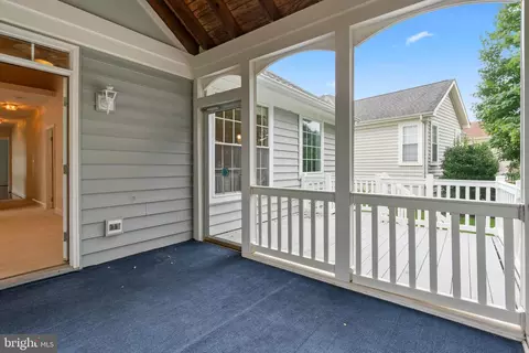 Exterior - 13879 Crabtree Way, Gainesville, VA 20155 photo 4 of 12