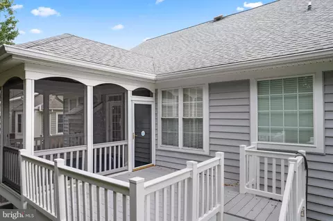 Exterior - 13879 Crabtree Way, Gainesville, VA 20155 photo 6 of 12