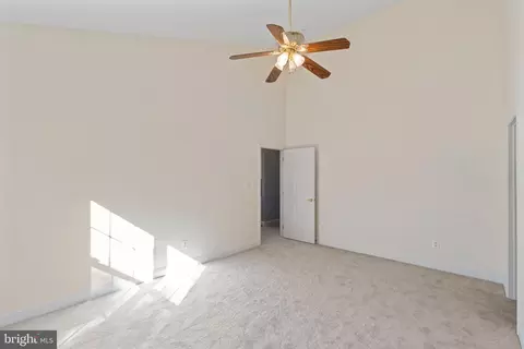 Bedroom - 13879 Crabtree Way, Gainesville, VA 20155 photo 3 of 9