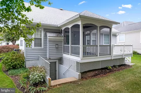 Exterior - 13879 Crabtree Way, Gainesville, VA 20155 photo 12 of 12