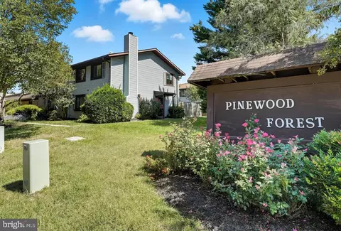 2594 Merrywood Ct #4, Woodbridge, VA 22192