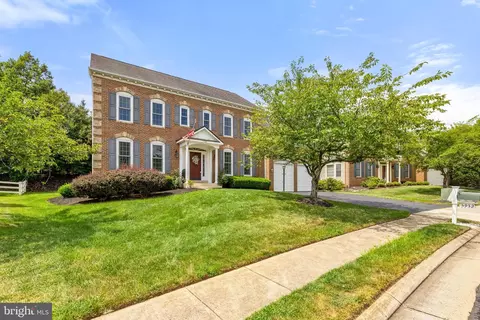 5932 Amber Ridge Rd, Haymarket, VA 20169