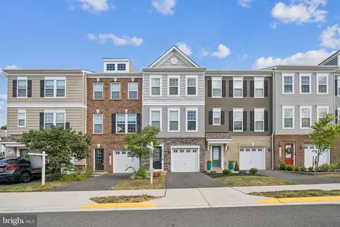 10721 Shadewell Spring Way, Manassas, VA 20112