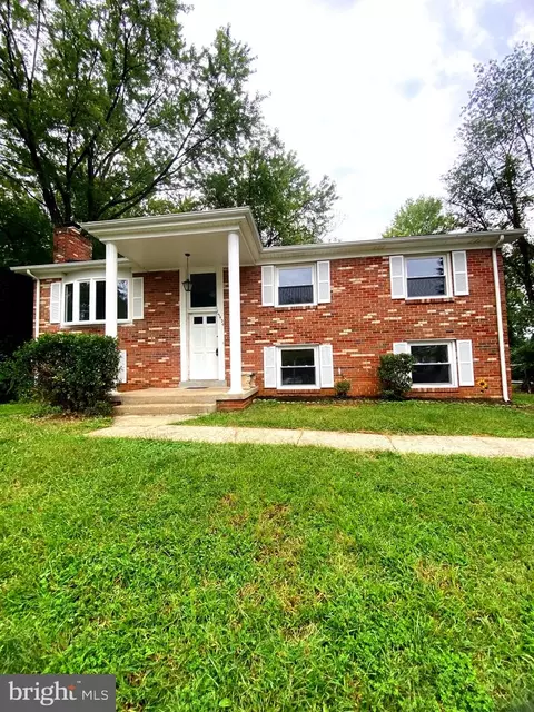 13424 Keating Dr, Woodbridge, VA 22193