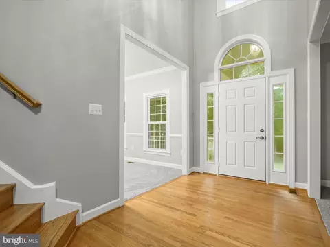 Entry Way - 10940 Meanderview Ct, Manassas, VA 20111 photo 1 of 9