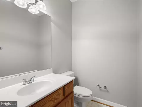 Bath - 10940 Meanderview Ct, Manassas, VA 20111 photo 1 of 5