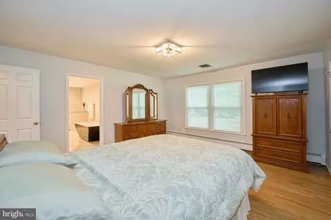 Bedroom - 4607 Angus Dr, Gainesville, VA 20155 photo 1 of 6