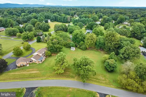 View/Area - 4607 Angus Dr, Gainesville, VA 20155 photo 9 of 9