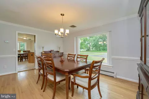 Dining - 4607 Angus Dr, Gainesville, VA 20155 photo 2 of 4