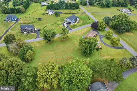 View/Area - 4607 Angus Dr, Gainesville, VA 20155 photo 8 of 9