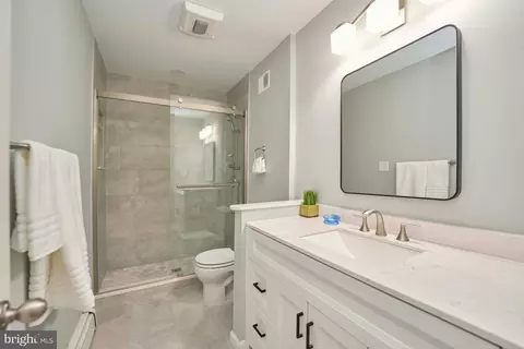 Bath - 4607 Angus Dr, Gainesville, VA 20155 photo 5 of 7