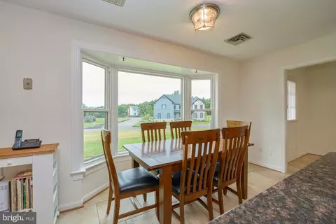 Dining - 4607 Angus Dr, Gainesville, VA 20155 photo 4 of 4