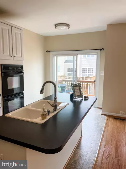 Kitchen - 6637 Roderick Loop, Gainesville, VA 20155 photo 2 of 3