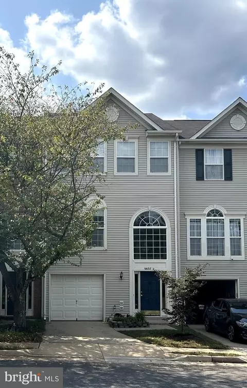 6637 Roderick Loop, Gainesville, VA 20155