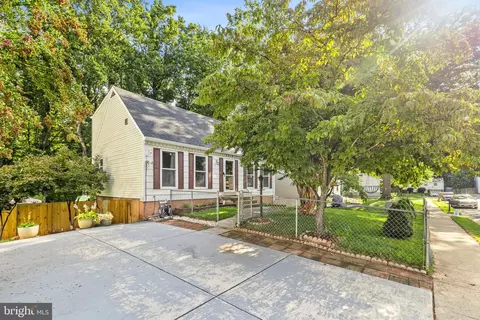 5314 Satterfield Dr, Woodbridge, VA 22193