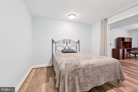 Bedroom - 10457 Pineview Rd, Manassas, VA 20111 photo 5 of 6