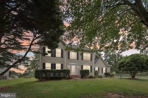 10457 Pineview Rd, Manassas, VA 20111