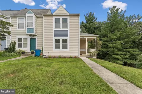 15361 Gatehouse Ter, Woodbridge, VA 22191
