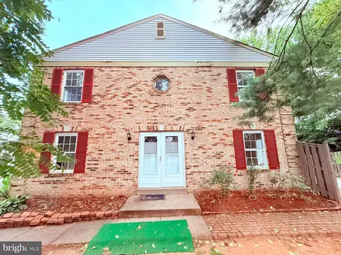 3523 Legere Ct, Woodbridge, VA 22193