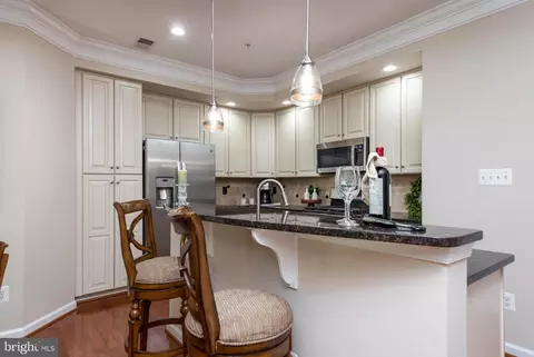 7300 Brunson Cir, Gainesville, VA 20155 photo 14
