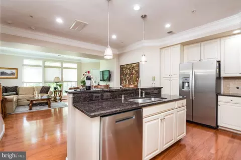 7300 Brunson Cir, Gainesville, VA 20155 photo 15