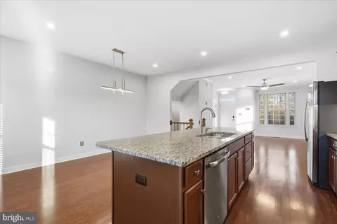 18060 Red Cedar Rd, Dumfries, VA 22026 photo 13