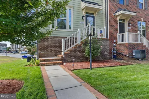 18060 Red Cedar Rd, Dumfries, VA 22026 photo 3