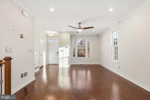 18060 Red Cedar Rd, Dumfries, VA 22026 photo 4