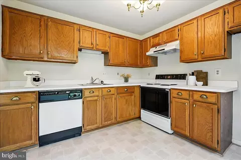 8128 Bayonet Way #203, Manassas, VA 20109
